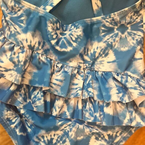 Cat & Jack One Piece Swimsuit - Picture 7 of 9